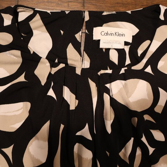 Calvin Klein Corporate Shell - Picture 5 of 6